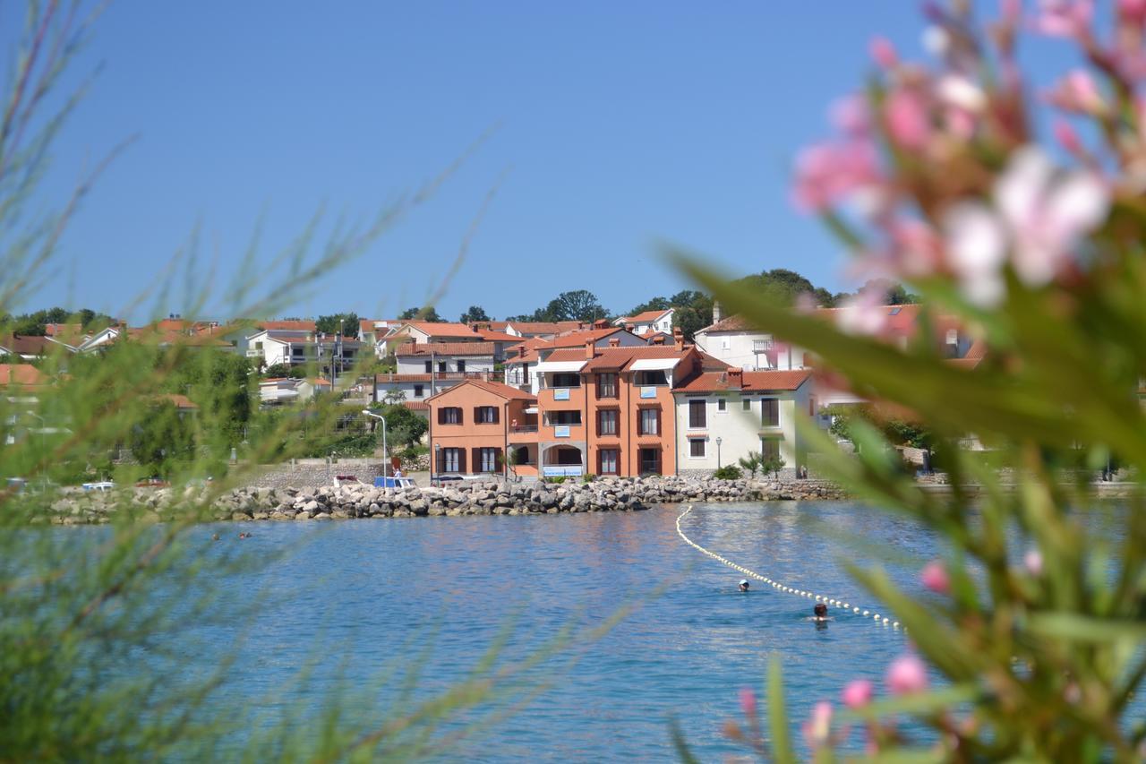 Apartments Myadria Malinska Dış mekan fotoğraf