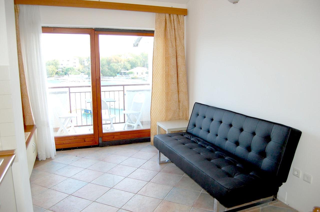 Apartments Myadria Malinska Dış mekan fotoğraf