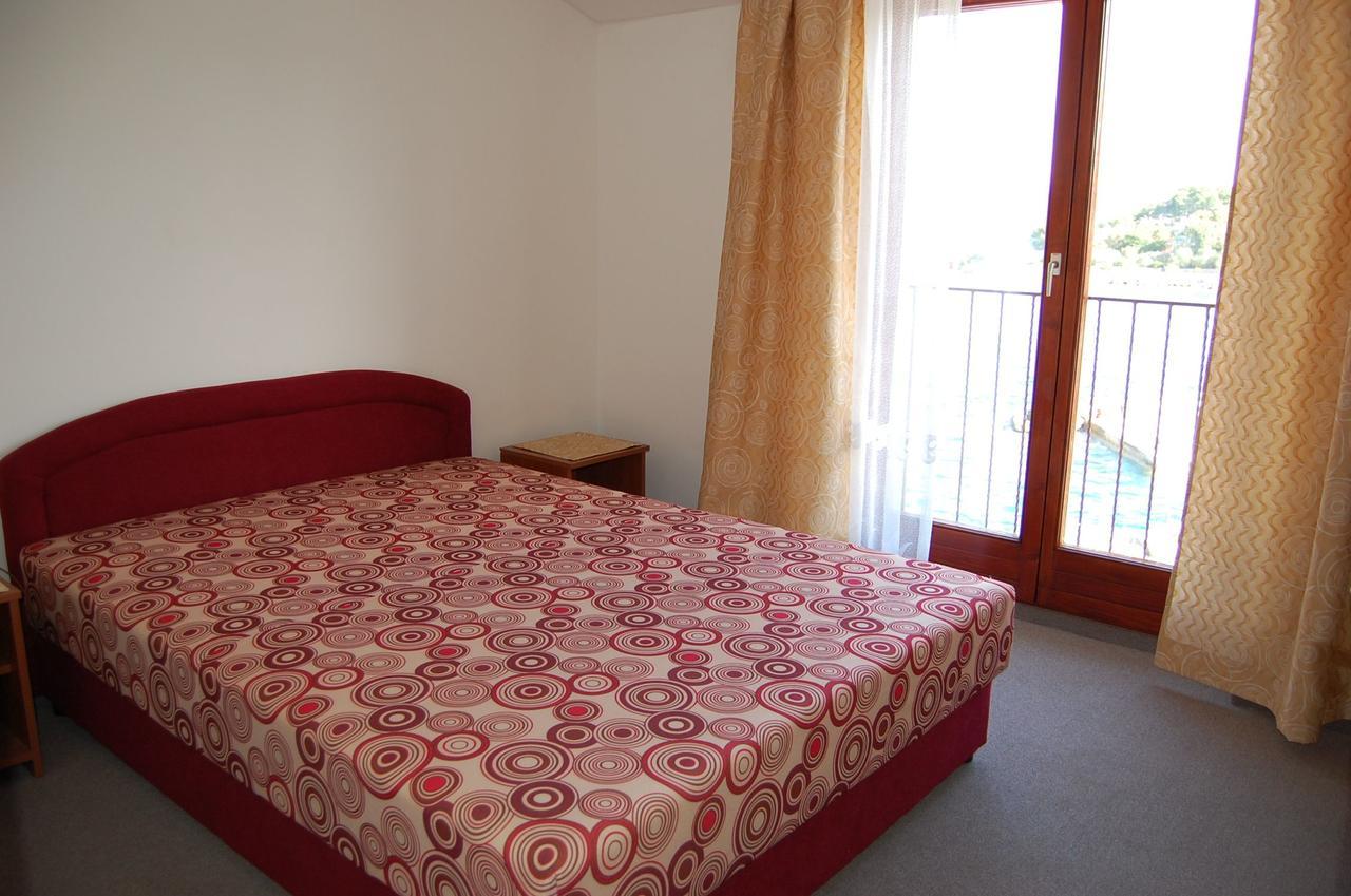 Apartments Myadria Malinska Dış mekan fotoğraf